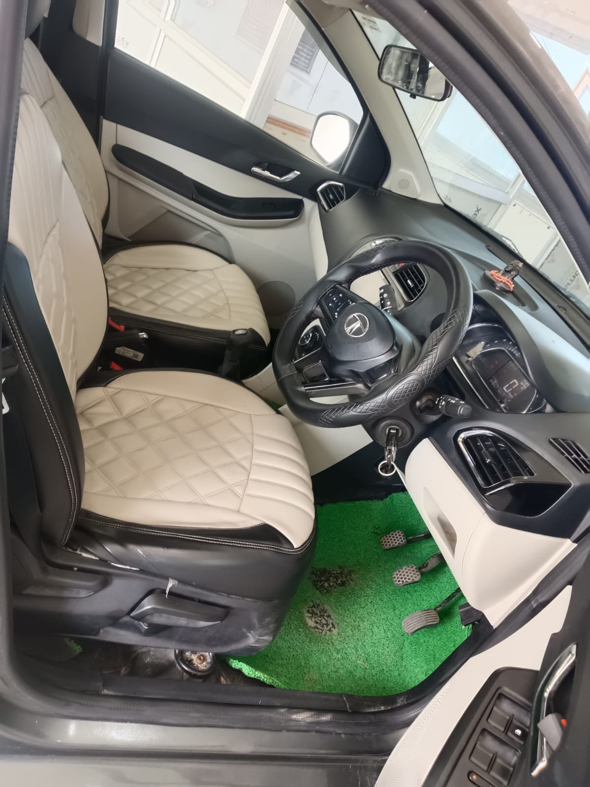 TATA TIAGO XZ+ 1.2RTN BS6PH2