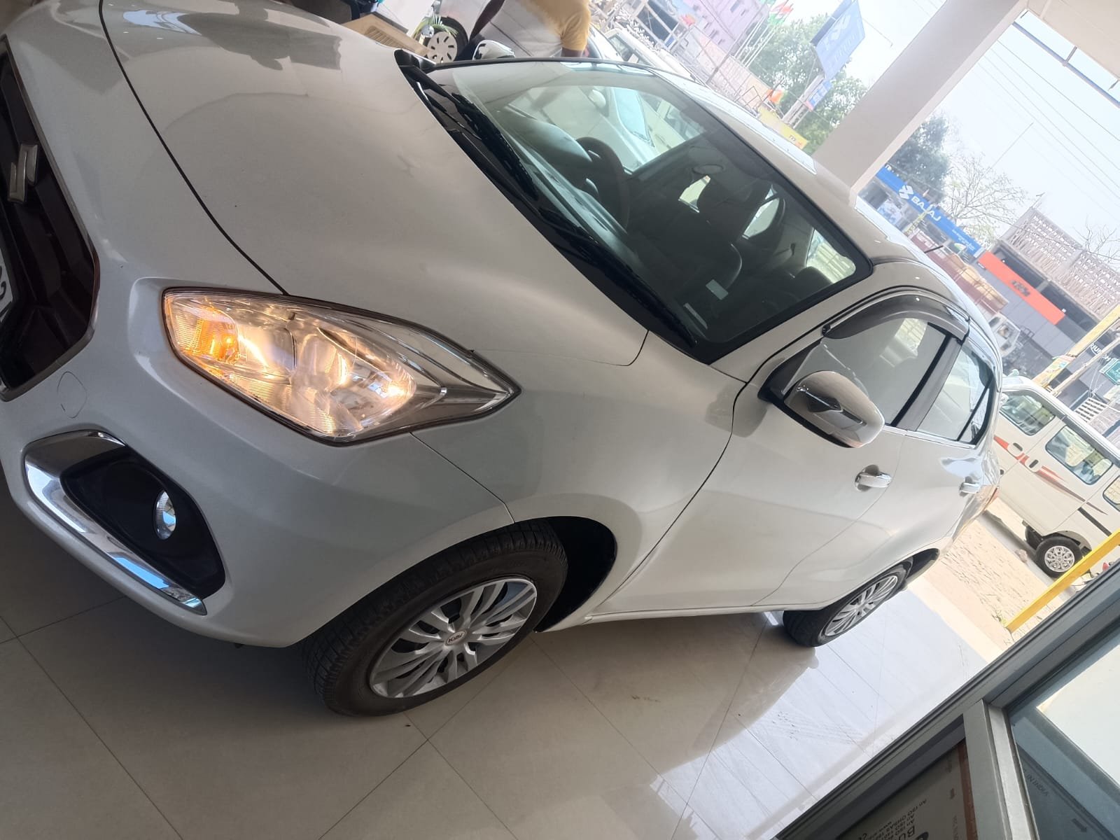 MARUTI SUZUKI DZIRE VXI 1.2L ISS 5MT
