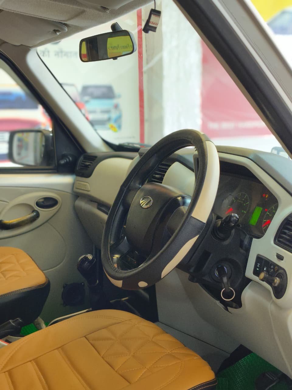 MANINDRA SCORPIO S3 MH 2WD