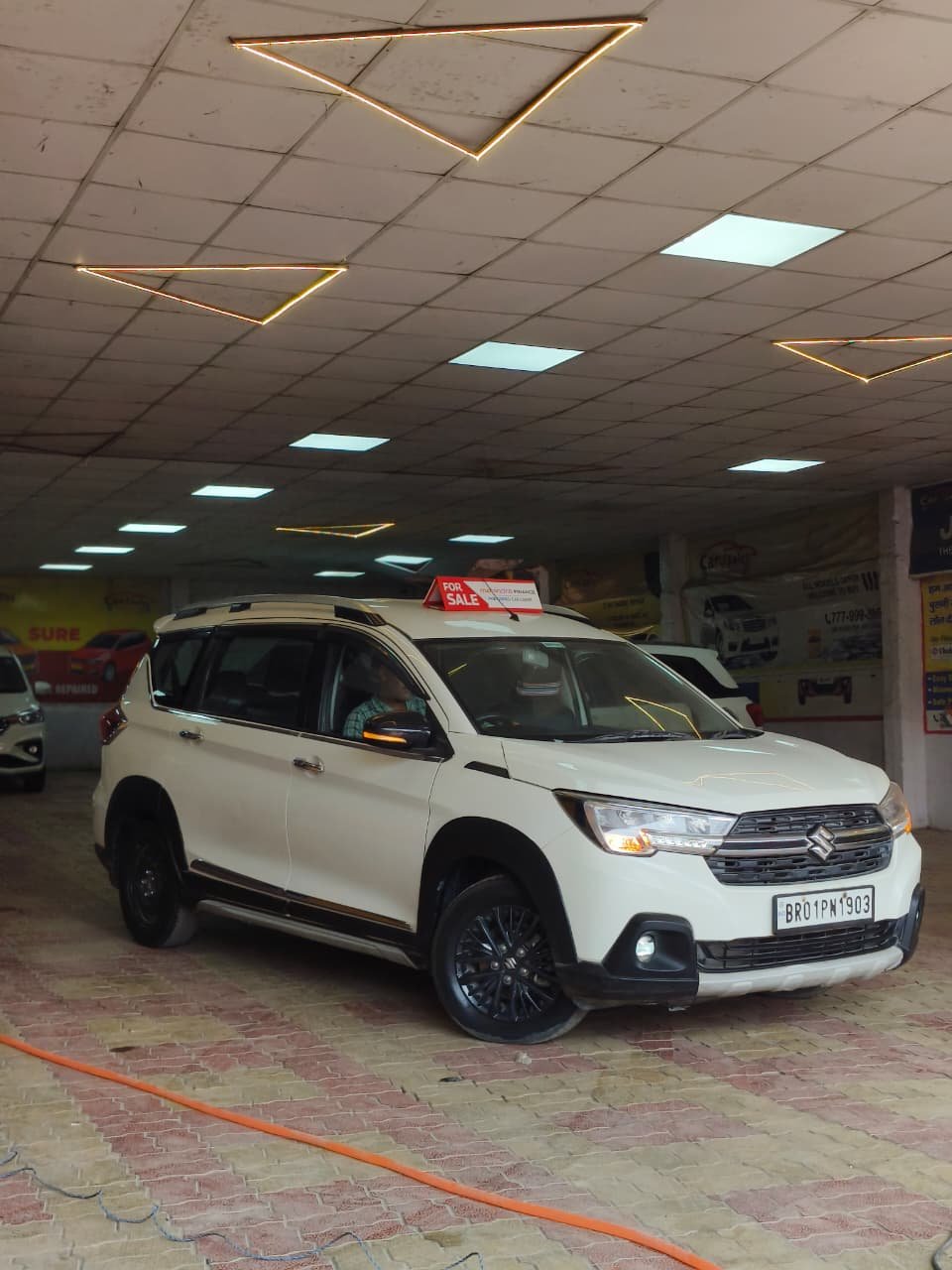 MARUTI XL6 SMART HYBRID ZETA