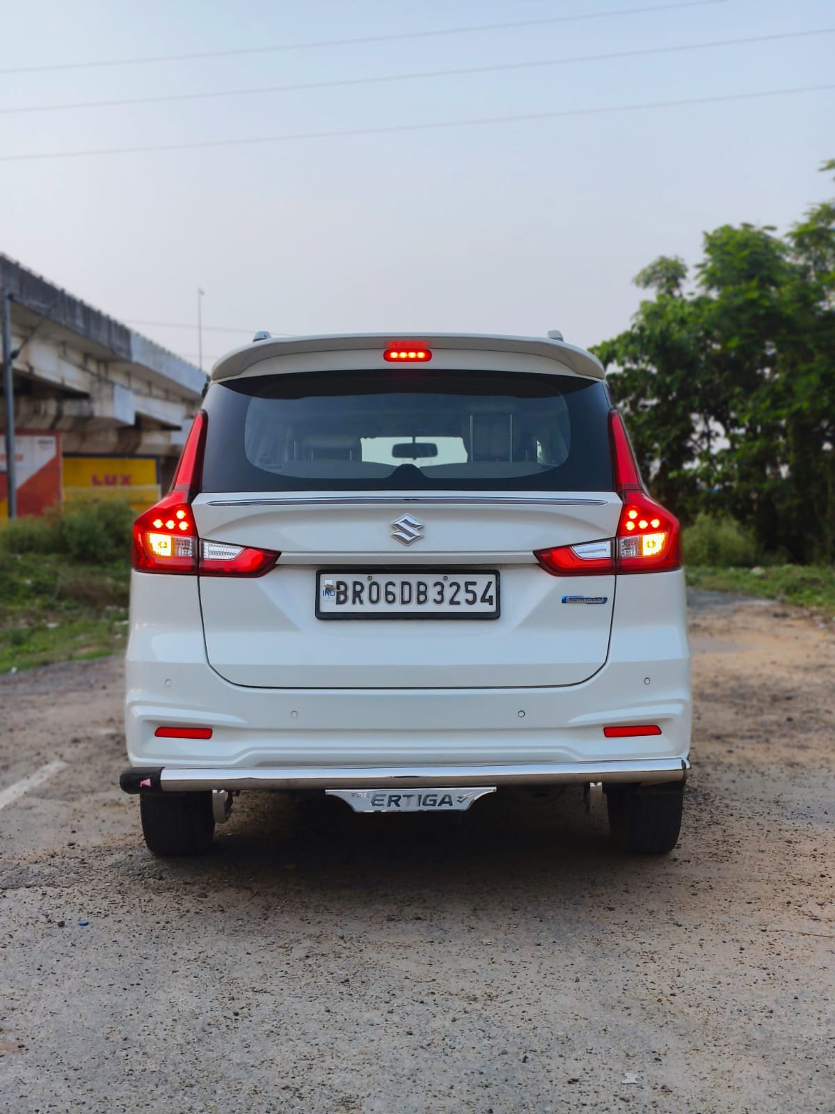 ERTIGA SMART HYBRID VXI (O)