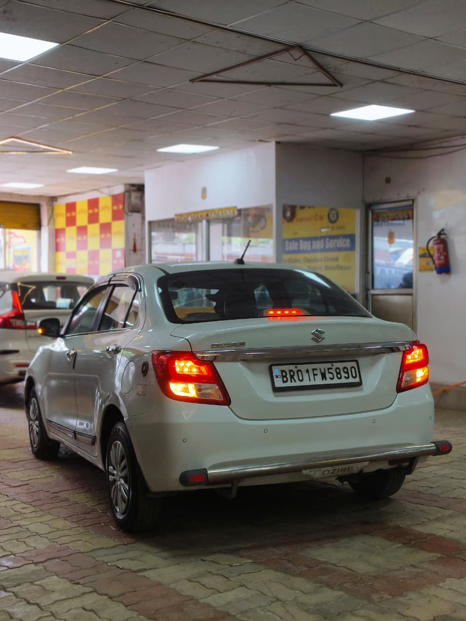 MARUTI SUZUKI DZIRE VXI CNG