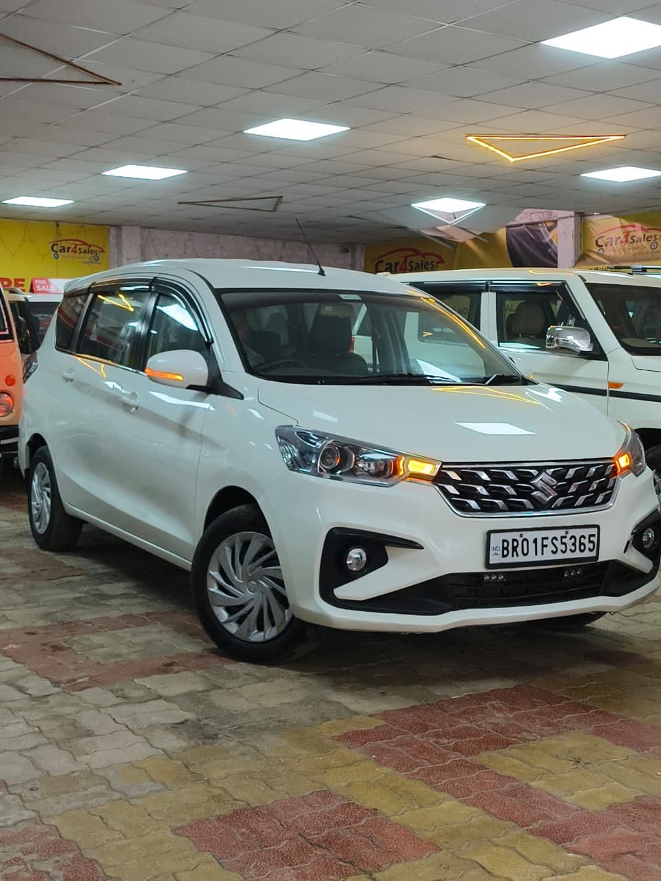 MARUTI ERTIGA SMART HYBRID VXI