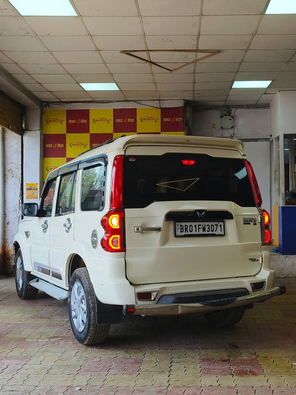 MAHINDRA SCORPIO CLASSIC S MT 7S