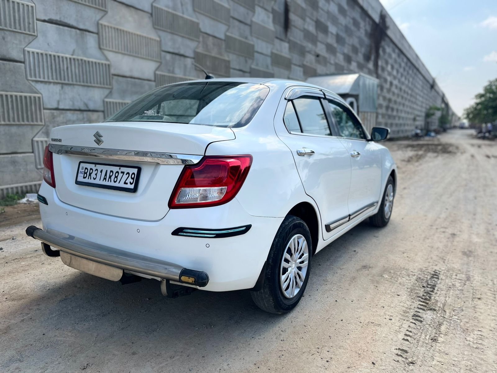 Maruti Suzuki Dzire VXI