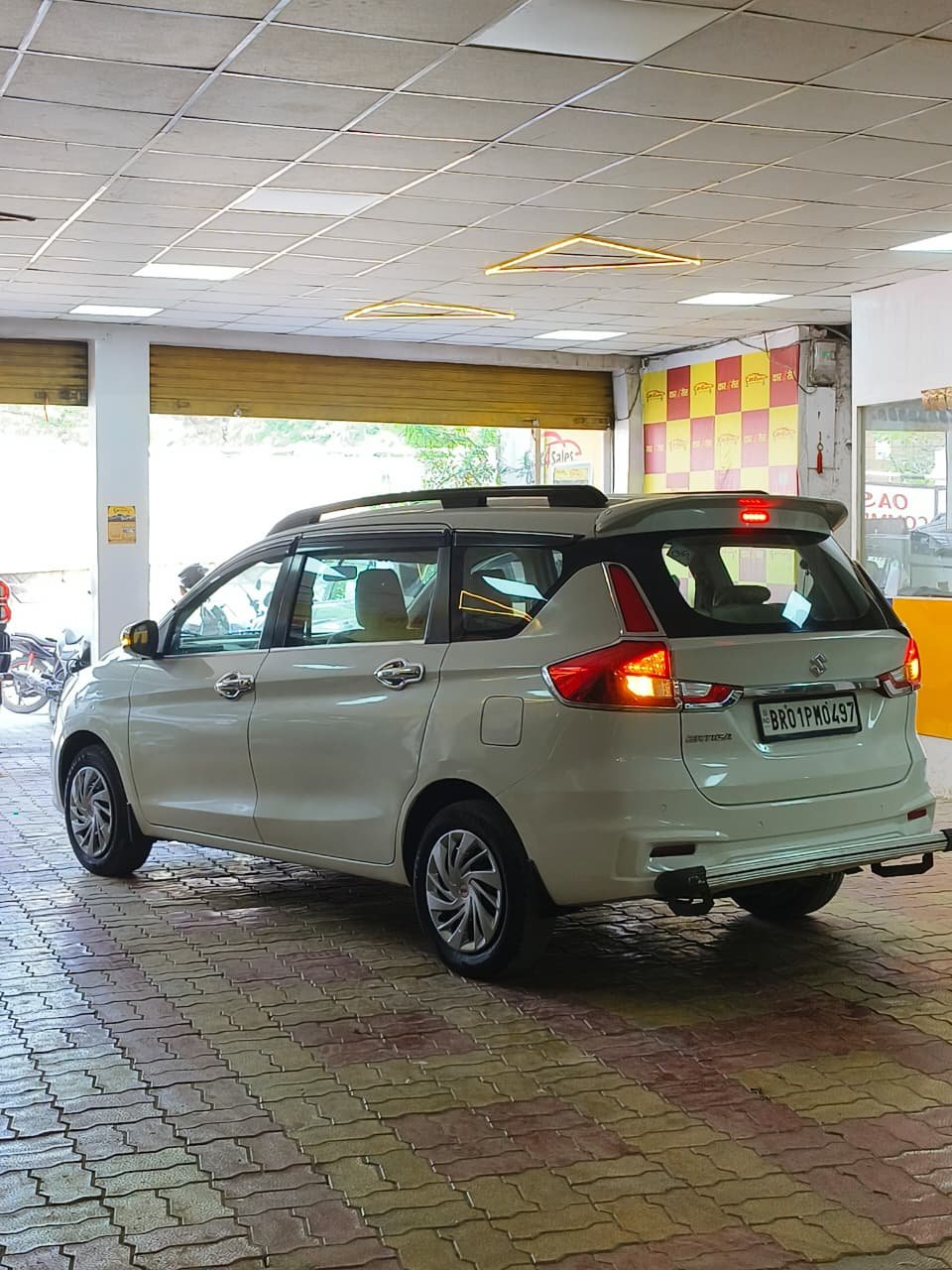 MARUTI SUZUKI ERTIGA VXI CNG