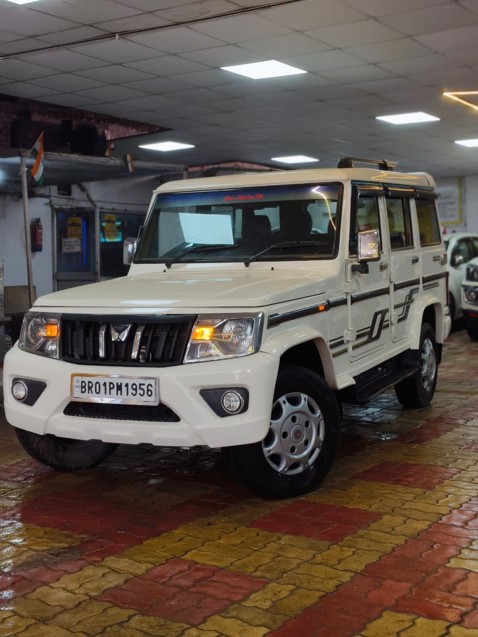 MAHINDRA BOLERO B6 O BS