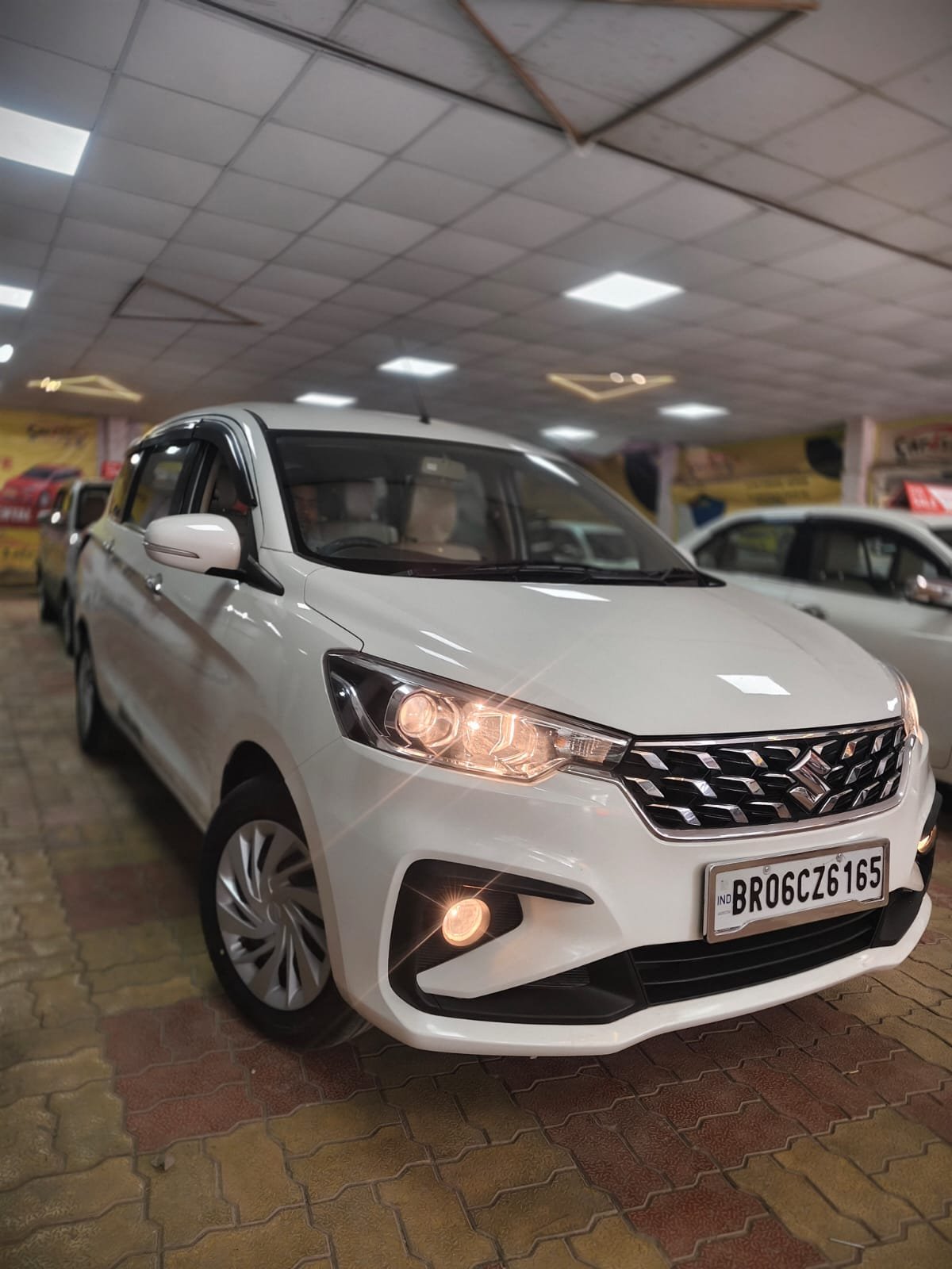 MARUTI SUZUKI ERTIGA VXI CNG