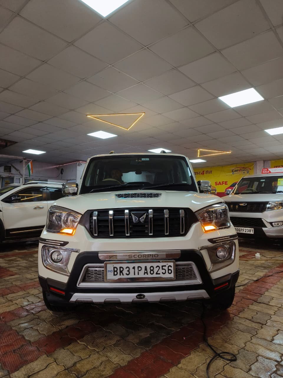 MAHINDRA SCORPIO S5 MH 2W 140