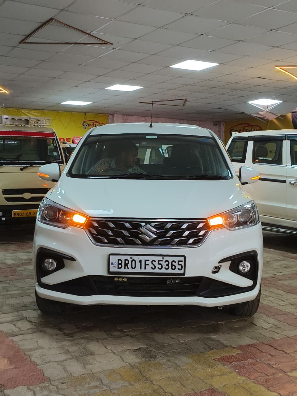 MARUTI ERTIGA SMART HYBRID VXI