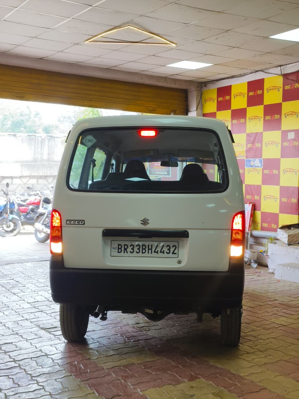 MARUTI SUZUKI EECO 5 STR  AC (O)CNG